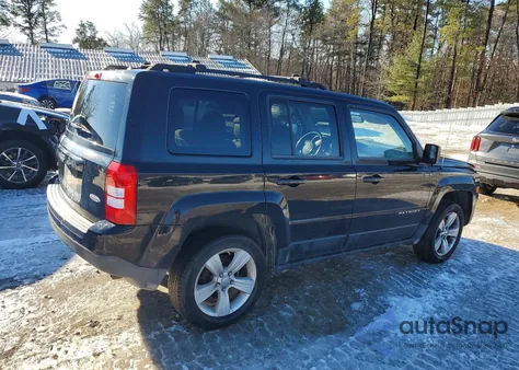 2012 Jeep Patriot Latitude z USA, uszkodzony, nr VIN 1C4NJRFB6CD558626